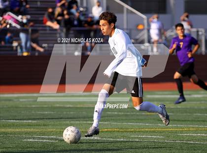 Thumbnail 3 in Salesian vs. Lynwood (CIF SS D3 Playoffs) photogallery.