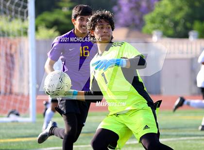 Thumbnail 2 in Salesian vs. Lynwood (CIF SS D3 Playoffs) photogallery.