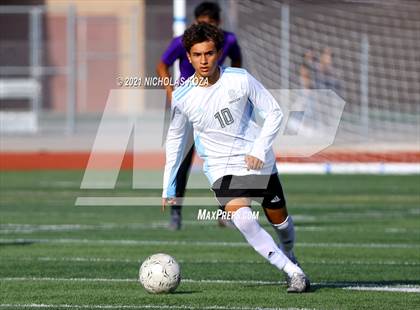 Thumbnail 1 in Salesian vs. Lynwood (CIF SS D3 Playoffs) photogallery.