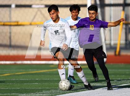 Thumbnail 2 in Salesian vs. Lynwood (CIF SS D3 Playoffs) photogallery.