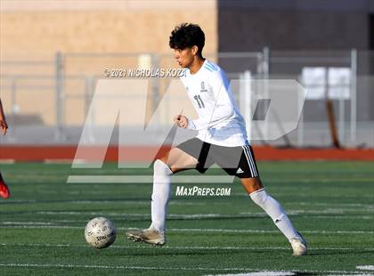 Thumbnail 2 in Salesian vs. Lynwood (CIF SS D3 Playoffs) photogallery.