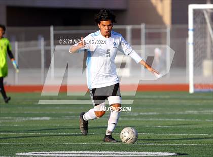 Thumbnail 1 in Salesian vs. Lynwood (CIF SS D3 Playoffs) photogallery.