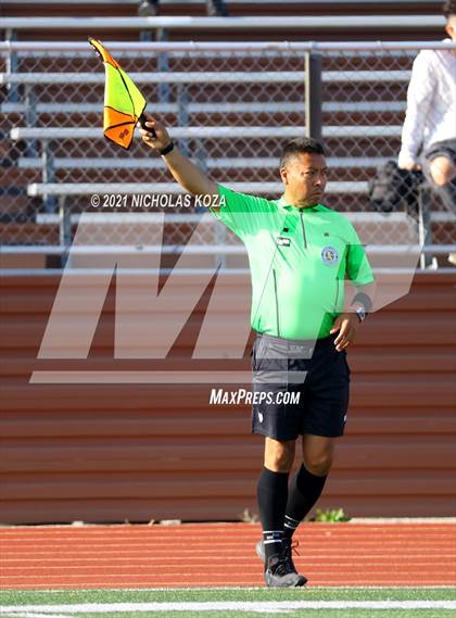 Thumbnail 2 in Salesian vs. Lynwood (CIF SS D3 Playoffs) photogallery.