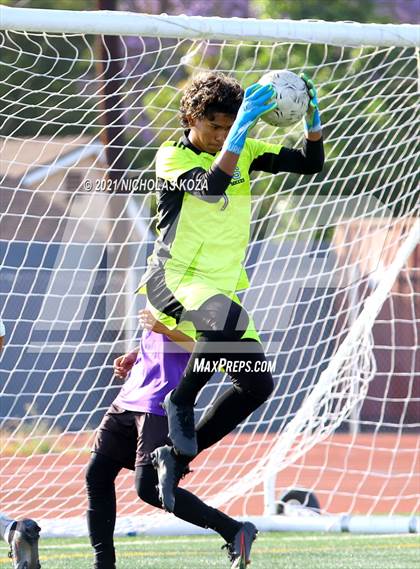 Thumbnail 2 in Salesian vs. Lynwood (CIF SS D3 Playoffs) photogallery.