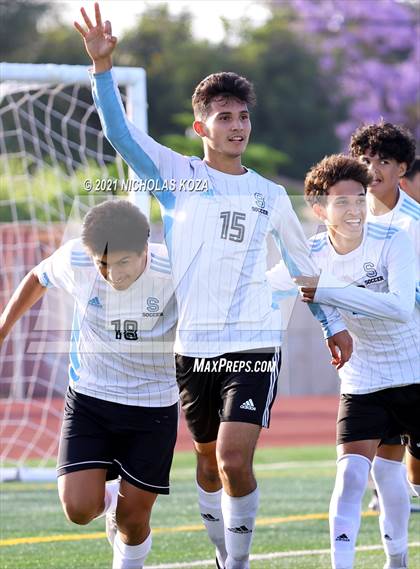 Thumbnail 1 in Salesian vs. Lynwood (CIF SS D3 Playoffs) photogallery.