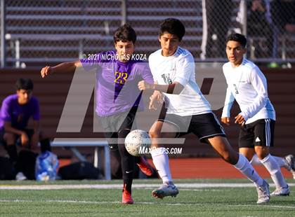 Thumbnail 3 in Salesian vs. Lynwood (CIF SS D3 Playoffs) photogallery.