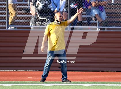 Thumbnail 2 in Salesian vs. Lynwood (CIF SS D3 Playoffs) photogallery.