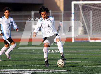 Thumbnail 2 in Salesian vs. Lynwood (CIF SS D3 Playoffs) photogallery.