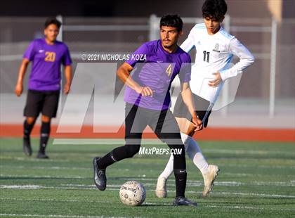 Thumbnail 1 in Salesian vs. Lynwood (CIF SS D3 Playoffs) photogallery.