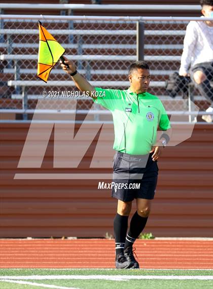 Thumbnail 1 in Salesian vs. Lynwood (CIF SS D3 Playoffs) photogallery.