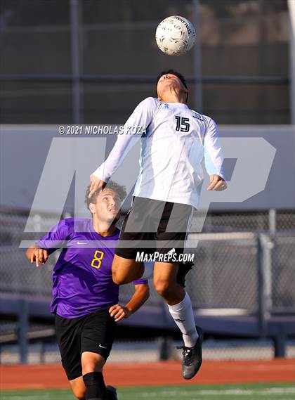 Thumbnail 2 in Salesian vs. Lynwood (CIF SS D3 Playoffs) photogallery.