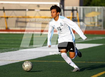 Thumbnail 1 in Salesian vs. Lynwood (CIF SS D3 Playoffs) photogallery.