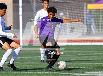 Thumbnail 1 in Salesian vs. Lynwood (CIF SS D3 Playoffs) photogallery.