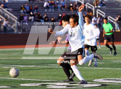 Thumbnail 2 in Salesian vs. Lynwood (CIF SS D3 Playoffs) photogallery.