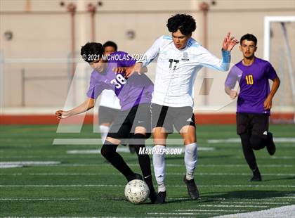 Thumbnail 3 in Salesian vs. Lynwood (CIF SS D3 Playoffs) photogallery.