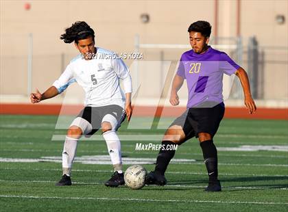 Thumbnail 1 in Salesian vs. Lynwood (CIF SS D3 Playoffs) photogallery.