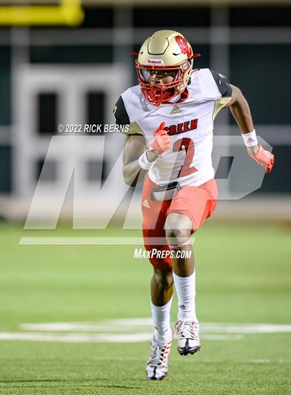 Thumbnail 1 in College Park vs Caney Creek photogallery.