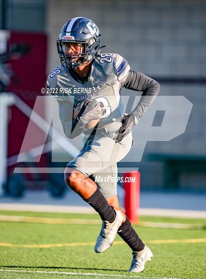 Thumbnail 1 in College Park vs Caney Creek photogallery.