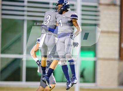 Thumbnail 1 in College Park vs Caney Creek photogallery.
