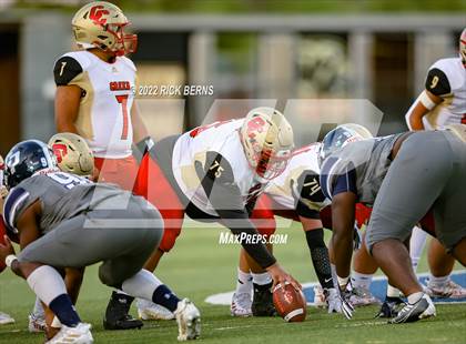 Thumbnail 1 in College Park vs Caney Creek photogallery.