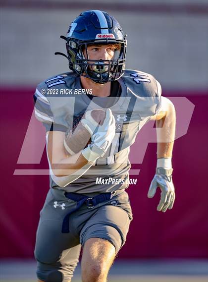Thumbnail 1 in College Park vs Caney Creek photogallery.