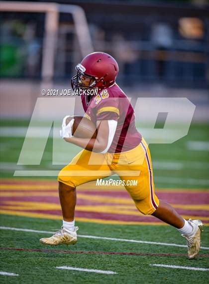 Thumbnail 1 in Mica Mountain vs Salpointe photogallery.