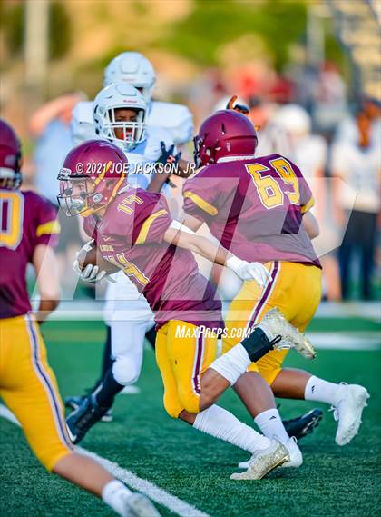 Thumbnail 2 in Mica Mountain vs Salpointe photogallery.