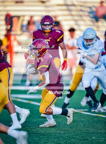 Thumbnail 1 in Mica Mountain vs Salpointe photogallery.