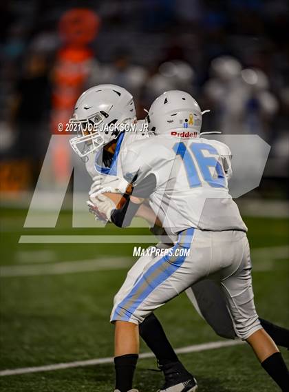 Thumbnail 3 in Mica Mountain vs Salpointe photogallery.