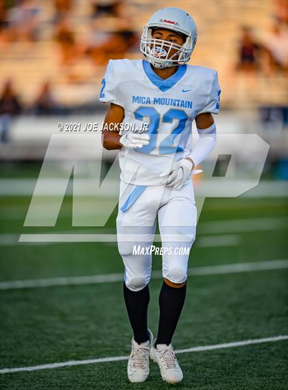 Thumbnail 1 in Mica Mountain vs Salpointe photogallery.