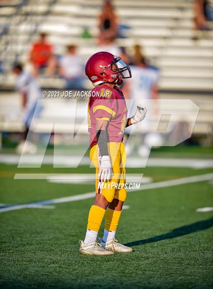 Thumbnail 3 in Mica Mountain vs Salpointe photogallery.