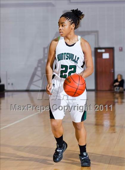 Thumbnail 2 in Manvel vs. Huntsville (4A Region III Semifinal) photogallery.