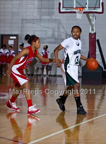 Thumbnail 1 in Manvel vs. Huntsville (4A Region III Semifinal) photogallery.