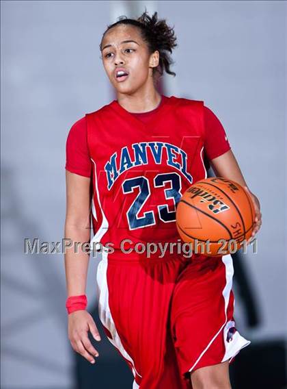 Thumbnail 1 in Manvel vs. Huntsville (4A Region III Semifinal) photogallery.