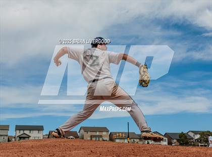 Thumbnail 1 in Castle View vs. Pine Creek (CHSAA 5A Region 7) photogallery.