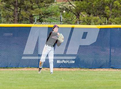 Thumbnail 2 in Castle View vs. Pine Creek (CHSAA 5A Region 7) photogallery.