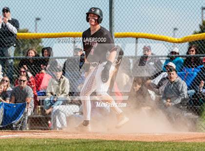 Thumbnail 3 in Castle View vs. Pine Creek (CHSAA 5A Region 7) photogallery.