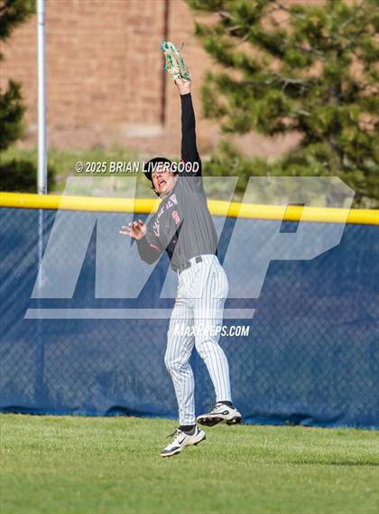 Thumbnail 2 in Castle View vs. Pine Creek (CHSAA 5A Region 7) photogallery.