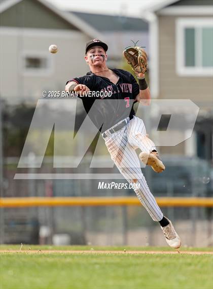 Thumbnail 2 in Castle View vs. Pine Creek (CHSAA 5A Region 7) photogallery.