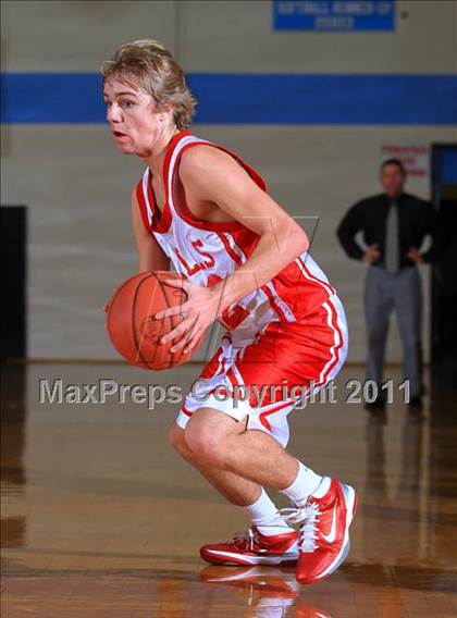 Thumbnail 2 in Anderson County vs Halls (Kroger Thanksgiving Classic) photogallery.