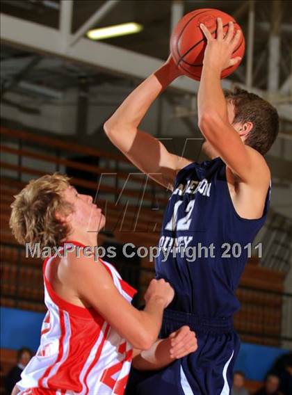 Thumbnail 2 in Anderson County vs Halls (Kroger Thanksgiving Classic) photogallery.