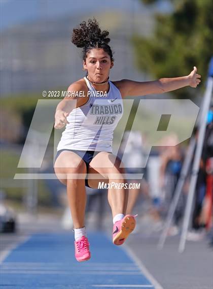 Thumbnail 3 in South Coast League Finals photogallery.