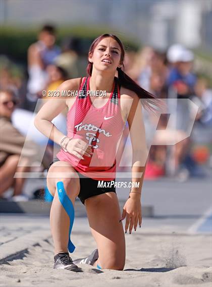 Thumbnail 3 in South Coast League Finals photogallery.