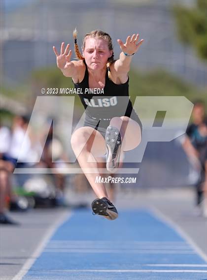 Thumbnail 2 in South Coast League Finals photogallery.