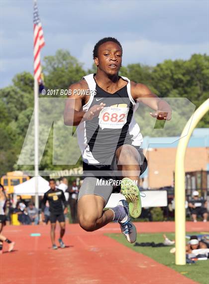 Thumbnail 3 in VHSL 6A North Championships (Boys Field Events) photogallery.