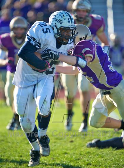 Thumbnail 1 in Huntington @ Sayville (Section 11 Conference III Semifinal) photogallery.