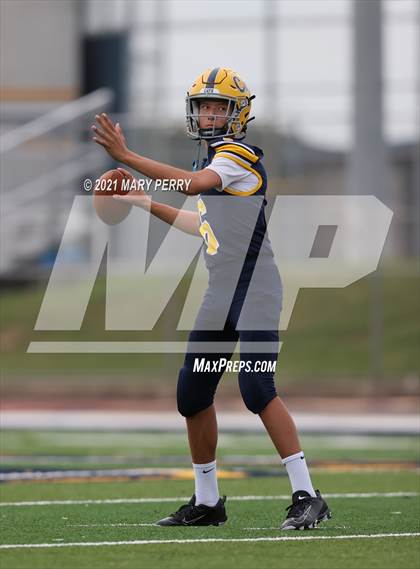 Thumbnail 1 in Laurel @ Shenango photogallery.