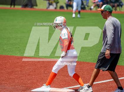 Thumbnail 1 in Aledo vs. Harlingen South (UIL 5A Softball Semifinal) photogallery.
