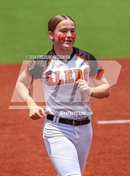 Thumbnail 3 in Aledo vs. Harlingen South (UIL 5A Softball Semifinal) photogallery.