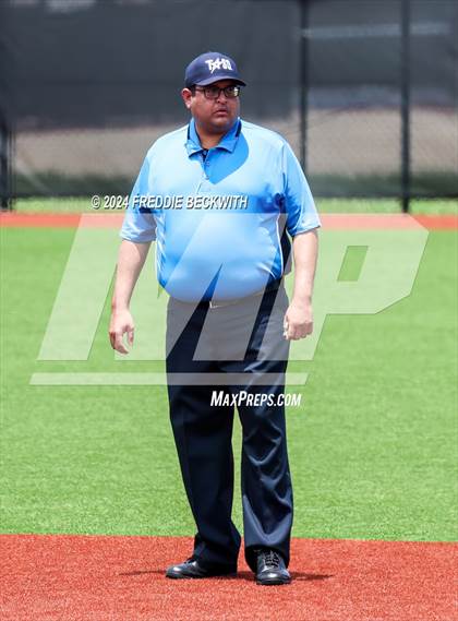 Thumbnail 1 in Aledo vs. Harlingen South (UIL 5A Softball Semifinal) photogallery.